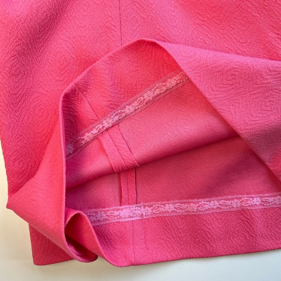 VINTAGE 1960's Pink Coral Sleeveless Textured Mid Century Day Dress - Picture 14 of 15